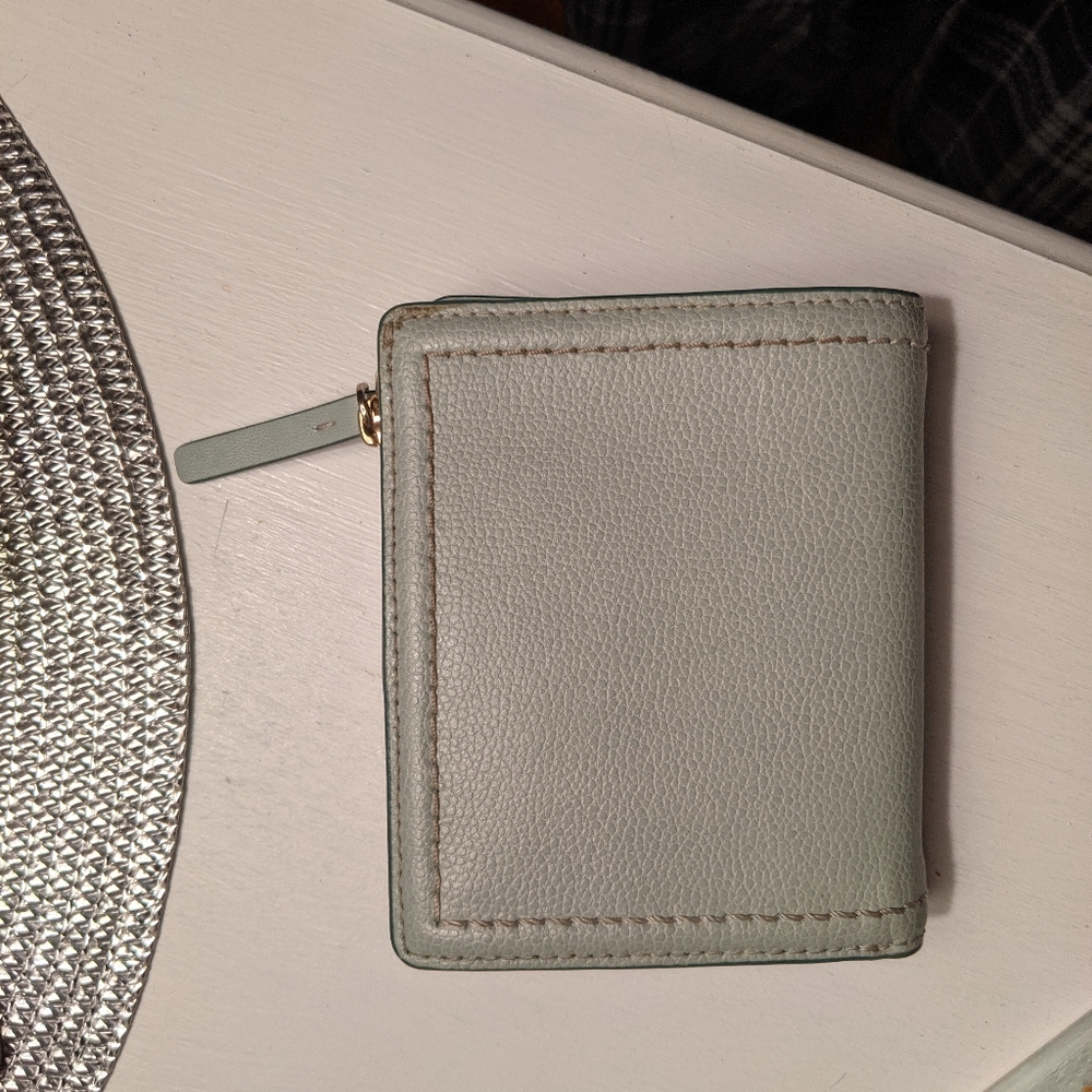 Kate spade small wallet - Picture 3 of 4